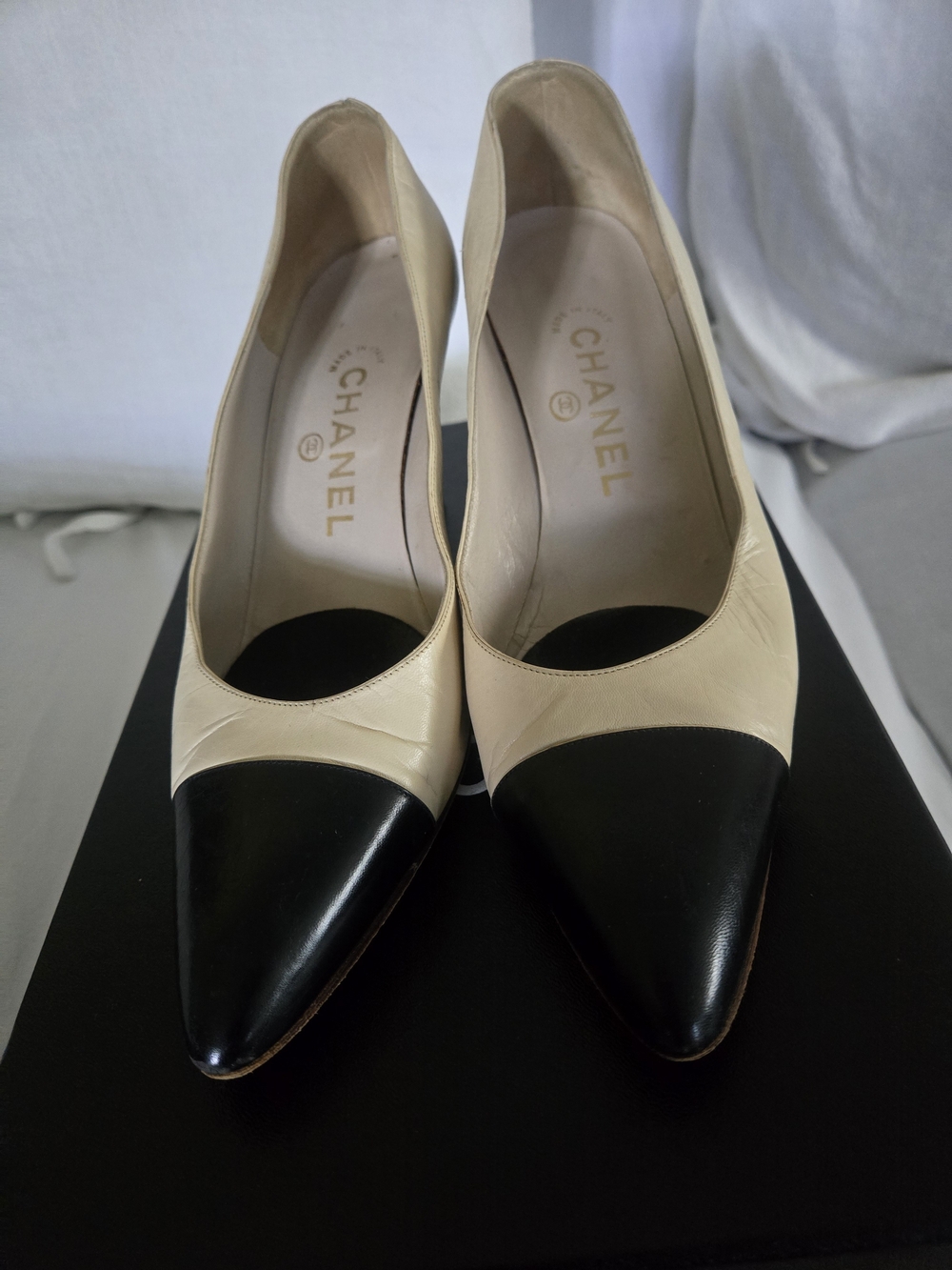 CHANEL Black and Cream Cap-Toe Pointed Pumps